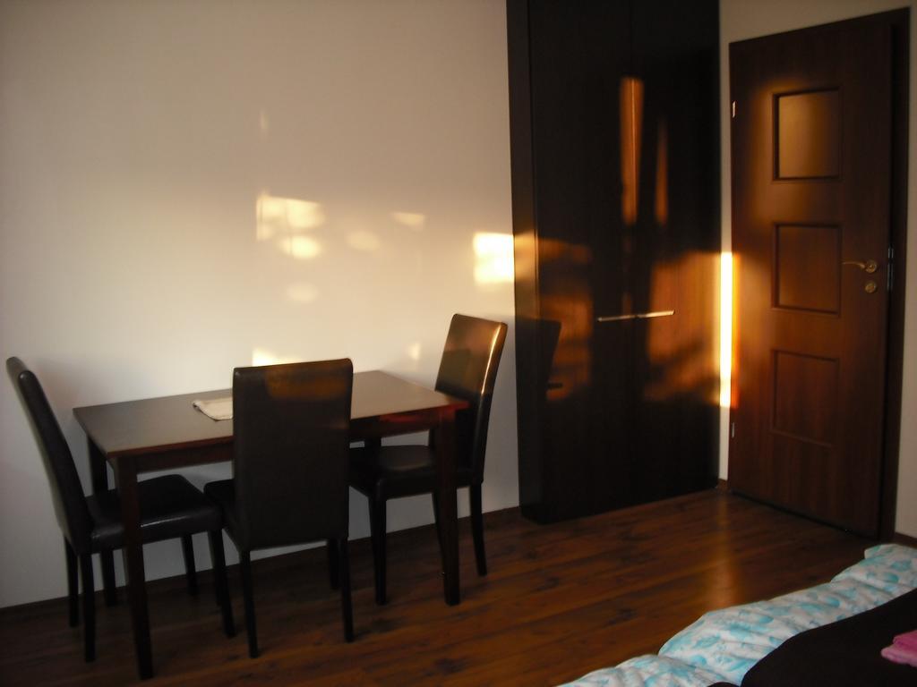Pokoje W Apartamencie Danuta Gdynia Habitación foto